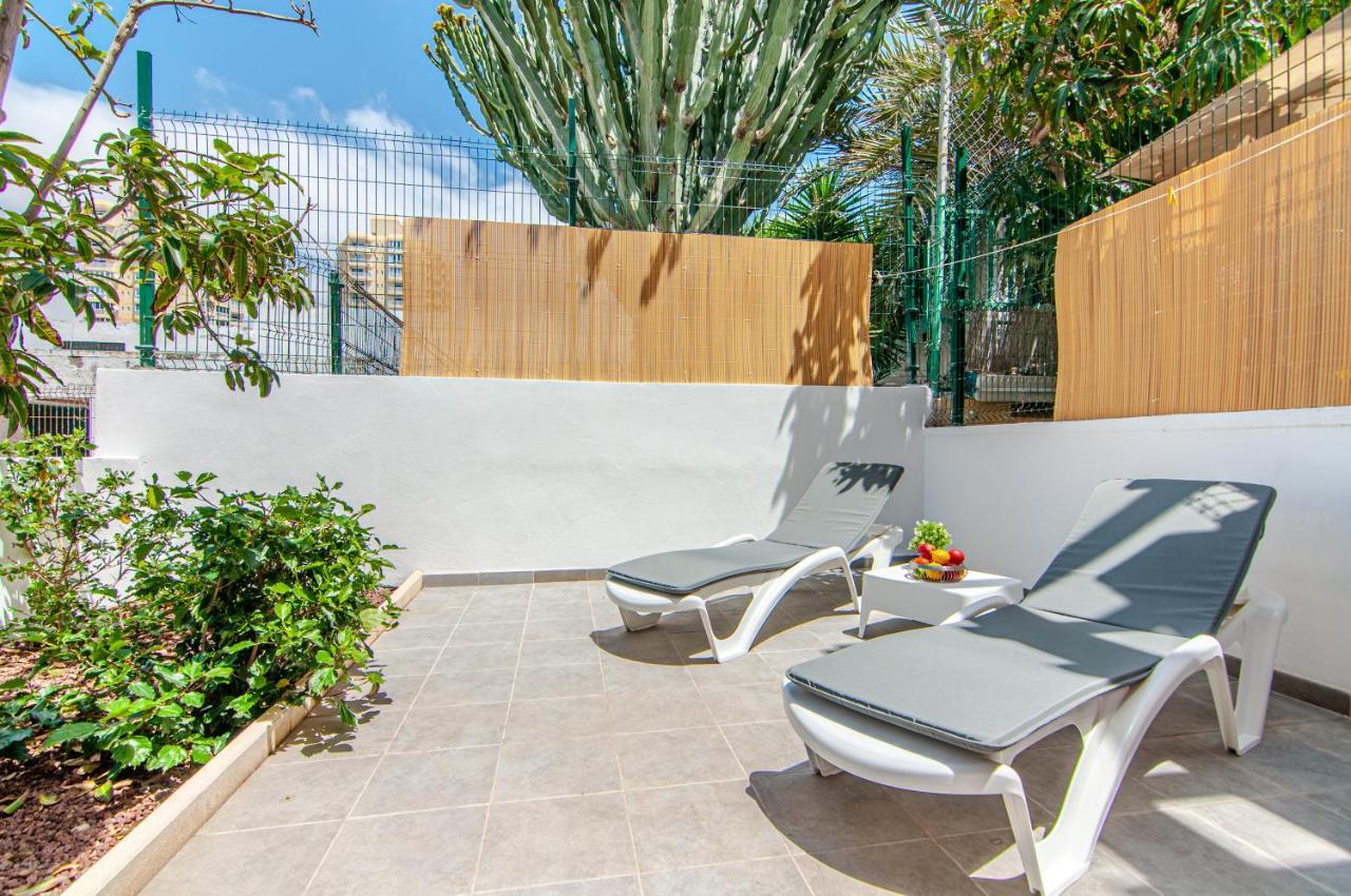 Central 2 Bedroom Apartment Playa De Las Americas Exterior photo