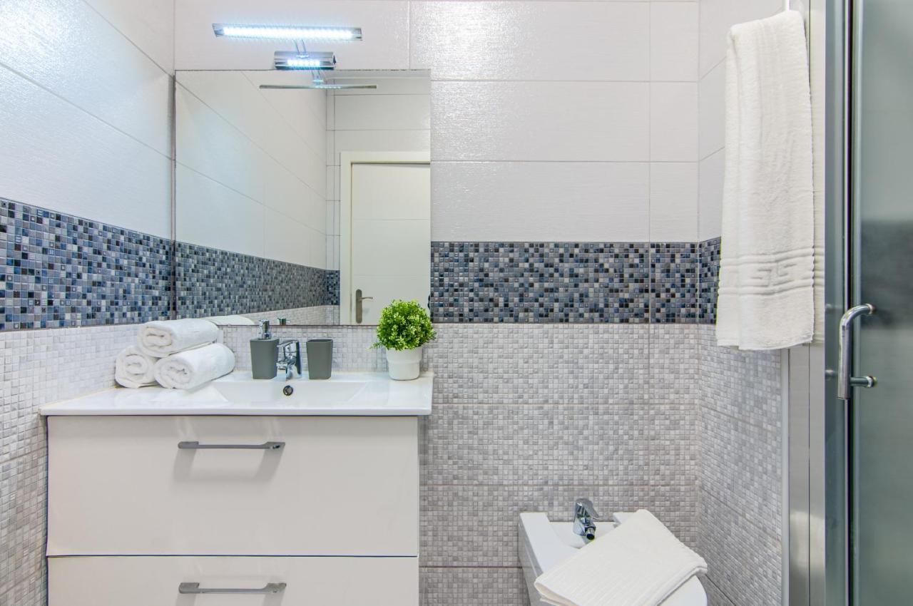 Central 2 Bedroom Apartment Playa De Las Americas Exterior photo